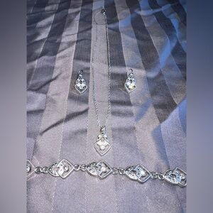 Elegant Silver Jewelry Set